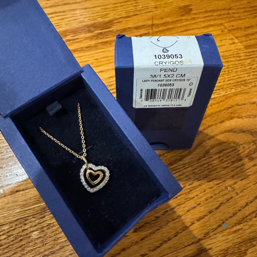 Swarovski Crystal Gold Plated Double Heart Classic Lady Pendant Necklace 16.5" - Picture 3 of 3